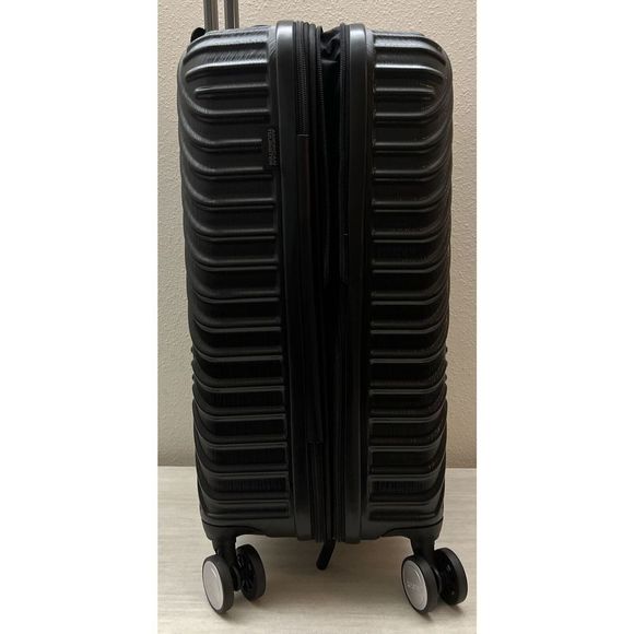 American Tourister Disney Mickey 20" Spinner Carry-On BLACK NWT - Picture 7 of 16